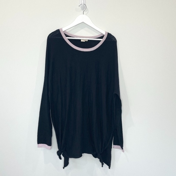 Cloth by design Black Lightweight Sweatshirt - Picture 1 of 5